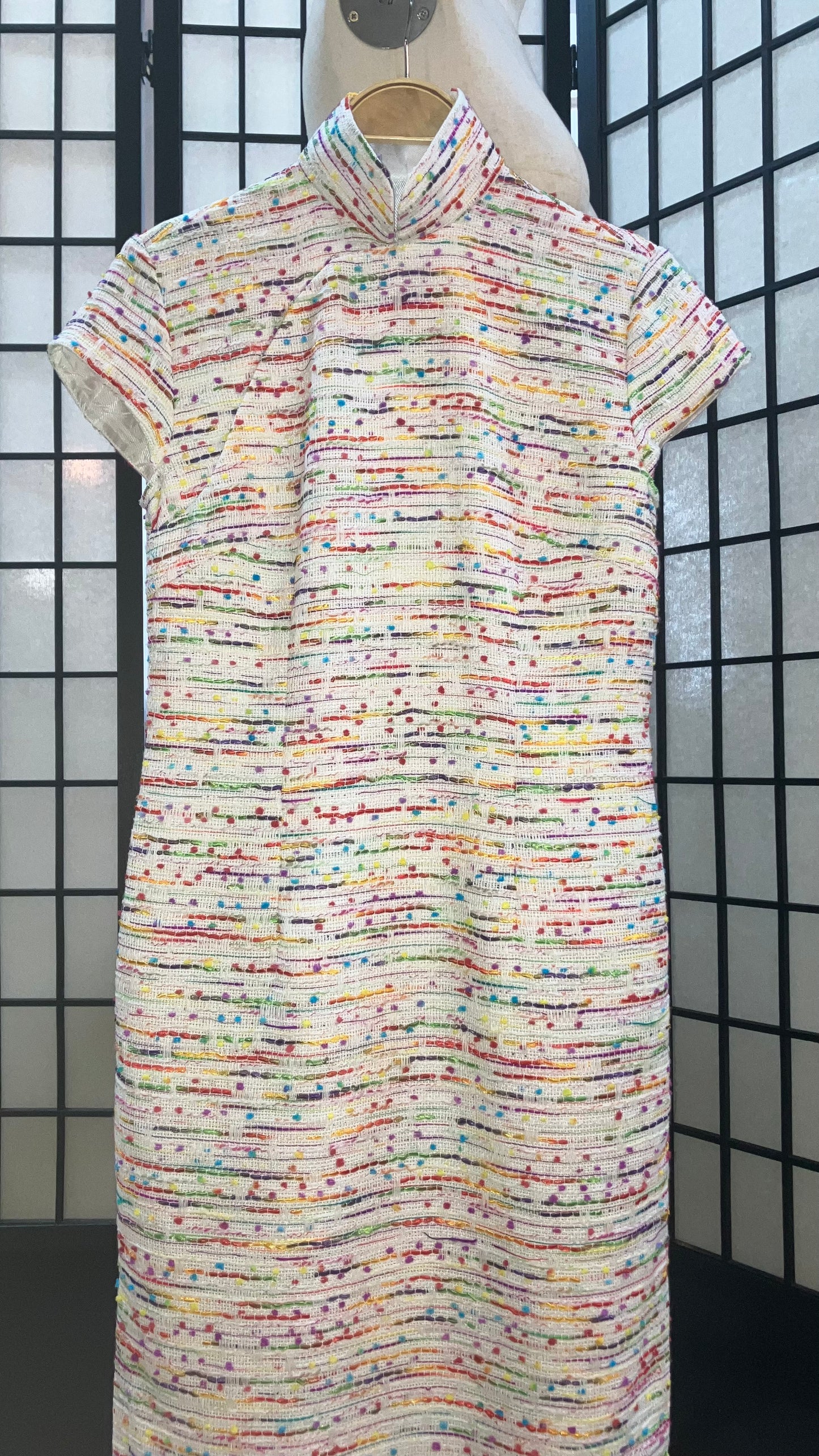 🌈 Regenbogen-Tweed-Cheongsam