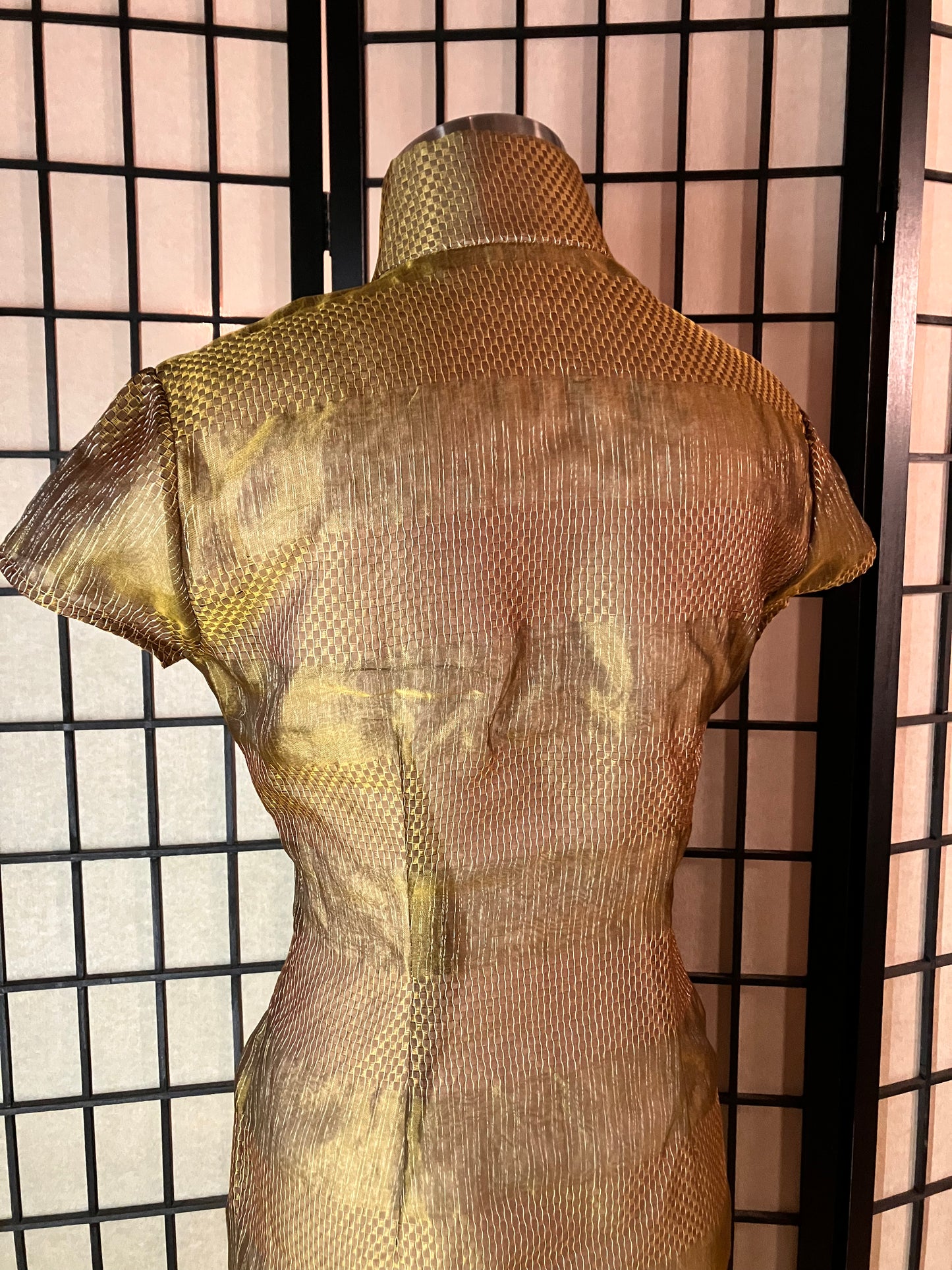✨ Goldbraun gestreiftes Organza Cheongsam