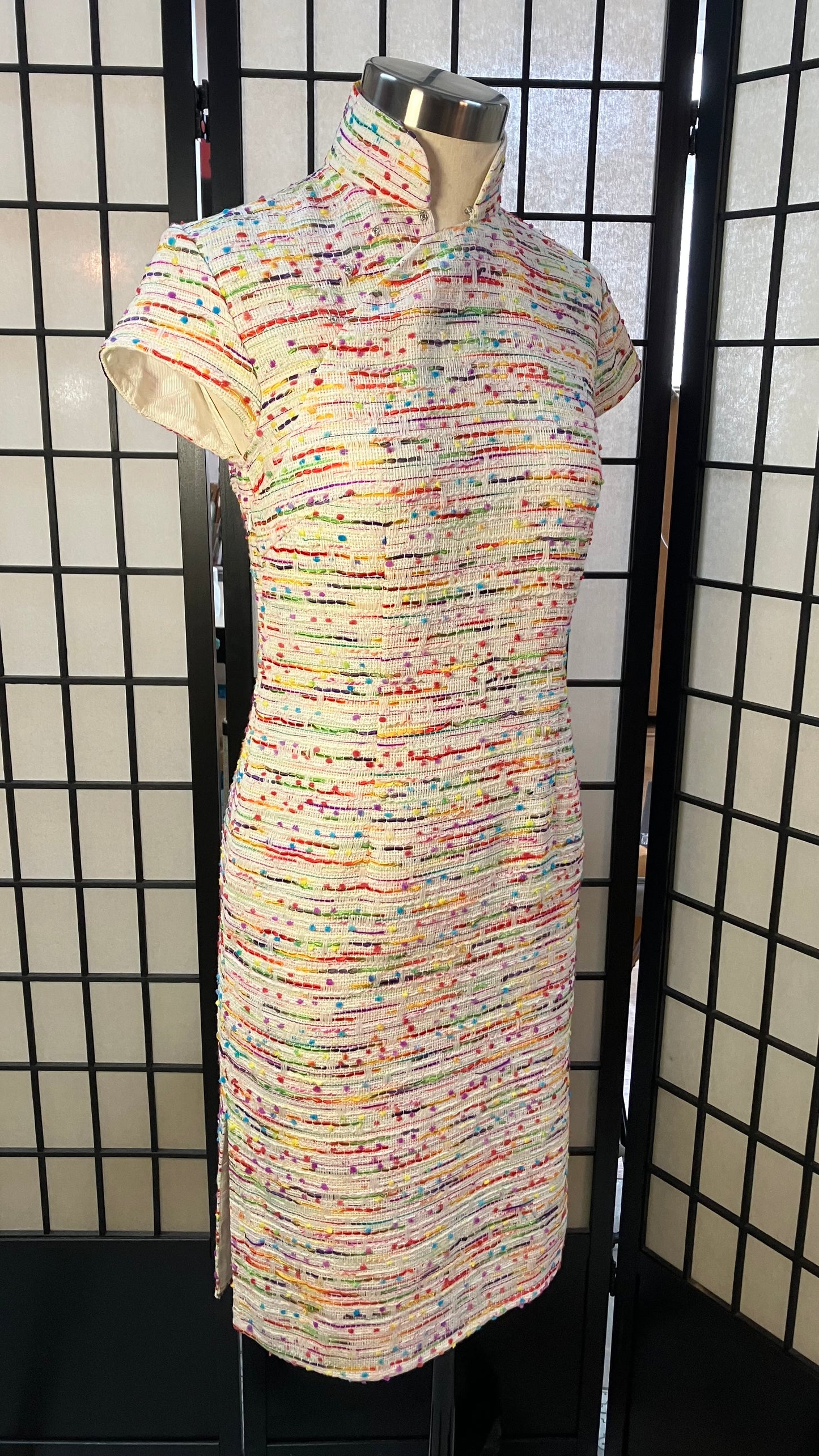🌈 Regenbogen-Tweed-Cheongsam