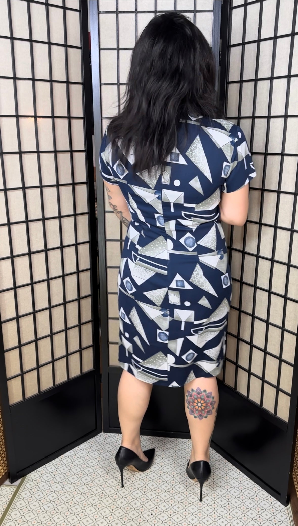 🟦 Blaues geometrisches Chiffon-Cheongsam