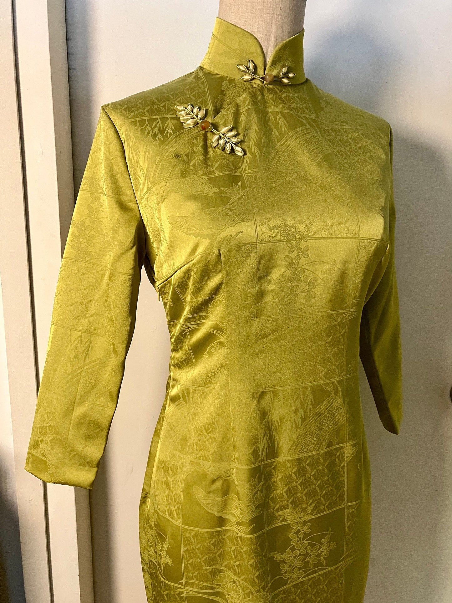 🍐 Autumn Floral Brocade Satin Cheongsam - 企直啲 Stand Tall D