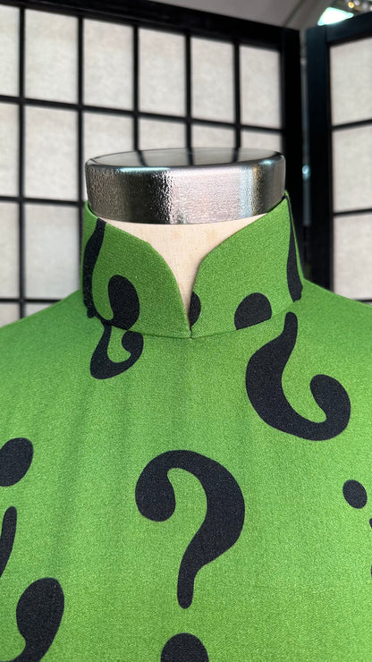 ¿? Green Riddle Cheongsam - 企直啲 Stand Tall D