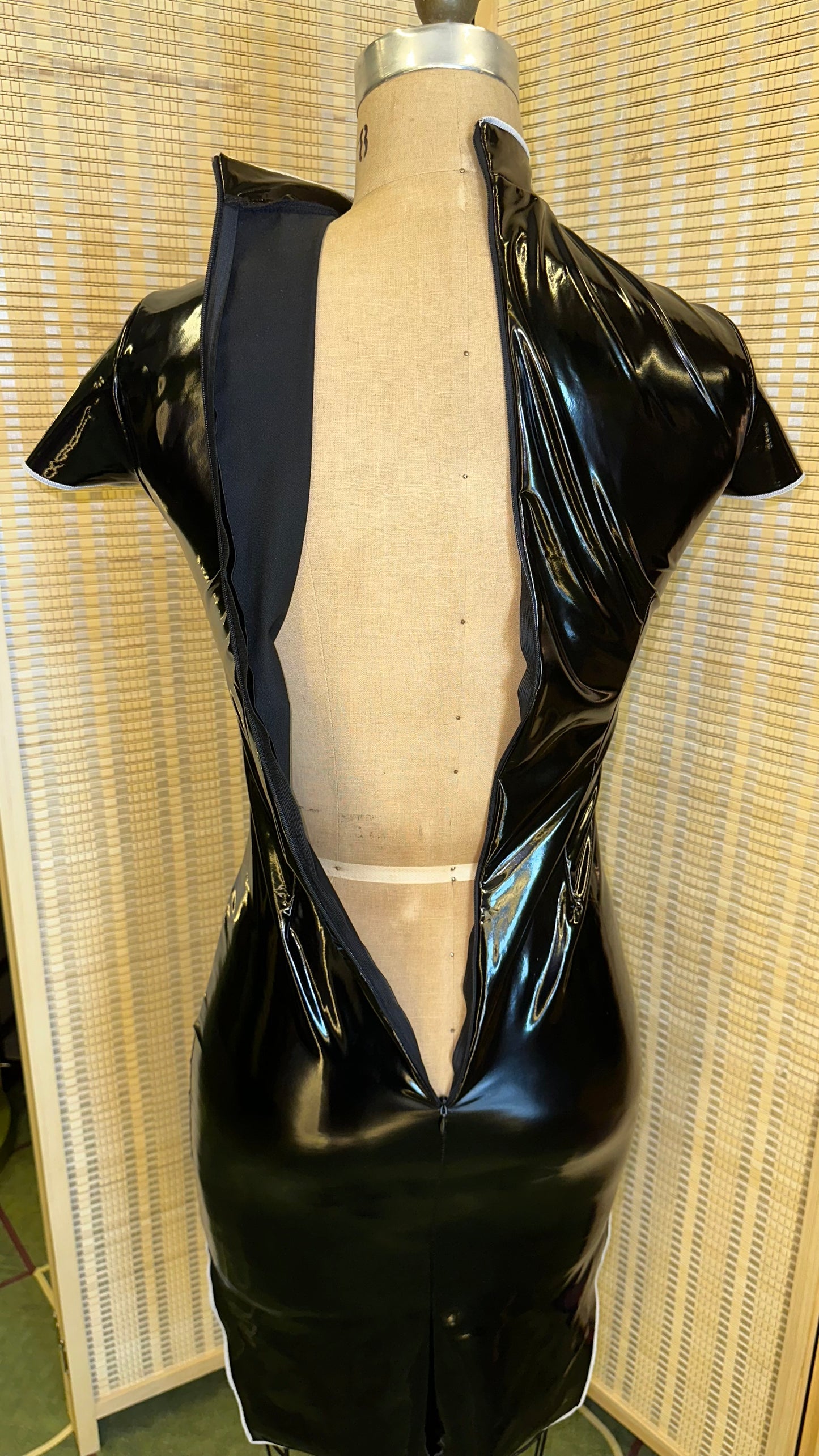 Classic Shine Qipao Dress (Black) 🖤Ftshist Couture - 企直啲 Stand Tall D