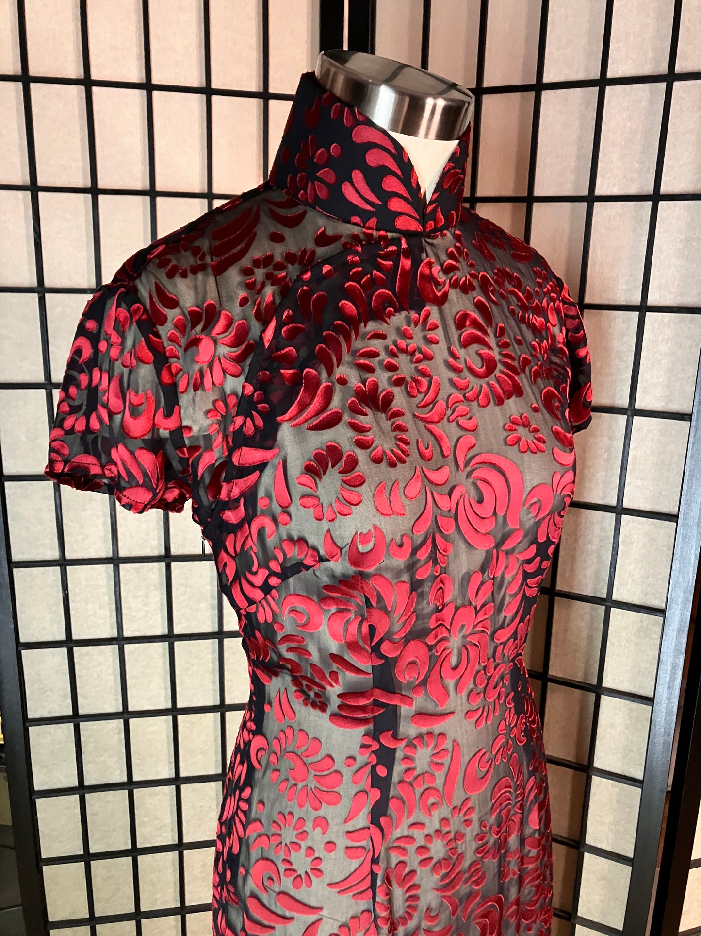 🌹 Silk Devoré Naked Rose Cheongsam