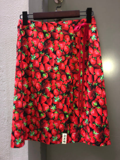 Strawberry Print Cotton Skirt | Bow n shell MOP buttons | sample sale ready to ship now adjustable waist free size knee length a line