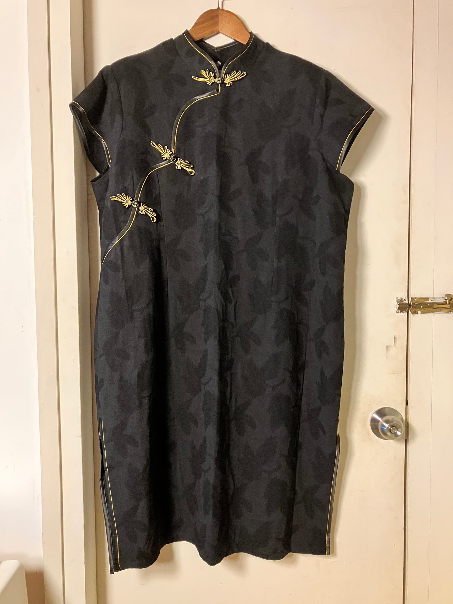 Black or Green jacquard brocade Embroidery CheongSam qipao Dress [Tailor-Made] | made to measure any plus size tailormade stretch bespoke - 企直啲 Stand Tall D