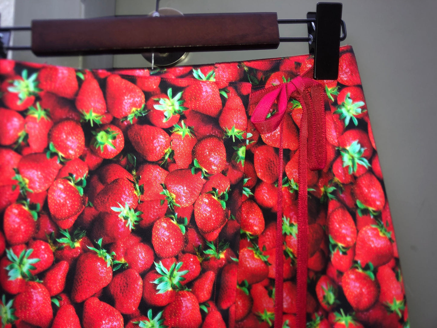 Strawberry Print Cotton Skirt | Bow n shell MOP buttons | sample sale ready to ship now adjustable waist free size knee length a line