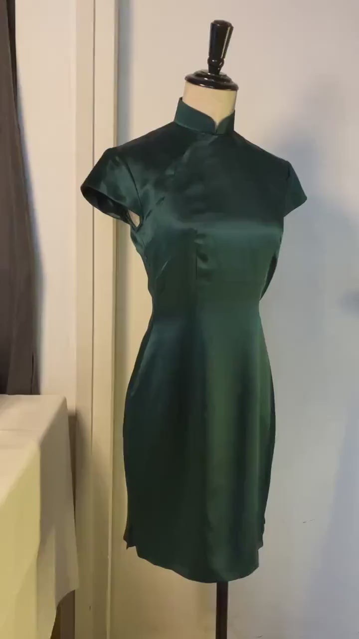 1960s Hong Kong style | Emerald Green CheongSam Dress [Tailor Made][ Silk satin ] traditional bespoke dressmaking make to measure qipao asia