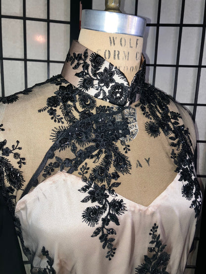 🖤Glass-beaded Lace Cheongsam - 企直啲 Stand Tall D