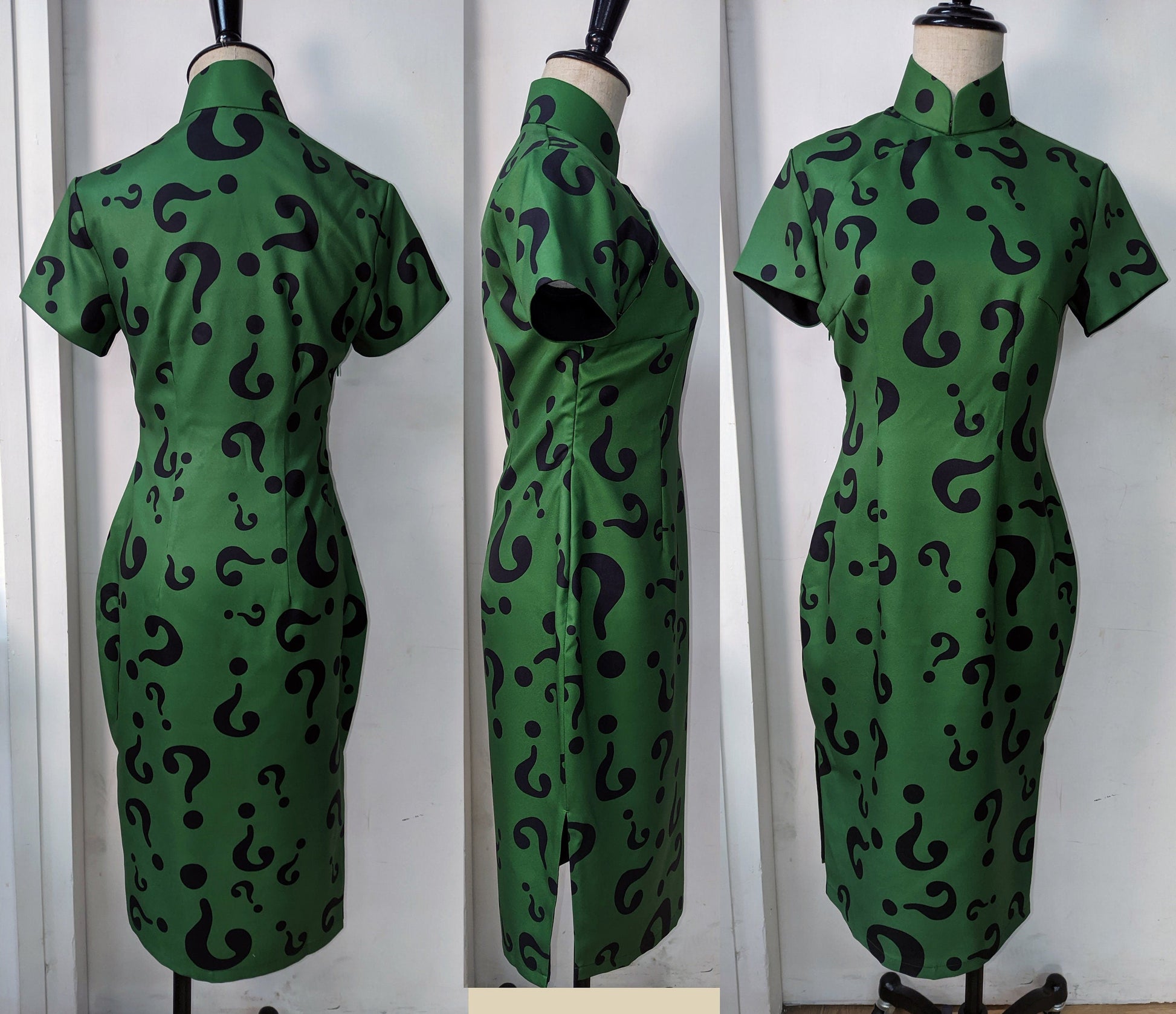 ¿? Green Riddle Cheongsam - 企直啲 Stand Tall D