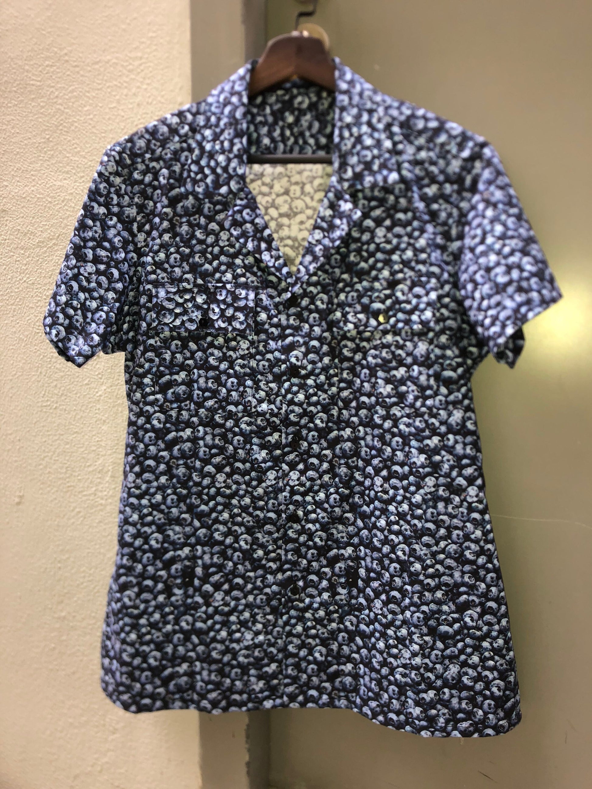 Aloha Short Sleeves Shirt [Tailor-Made] | Blueberry Print Cotton - 企直啲 Stand Tall D