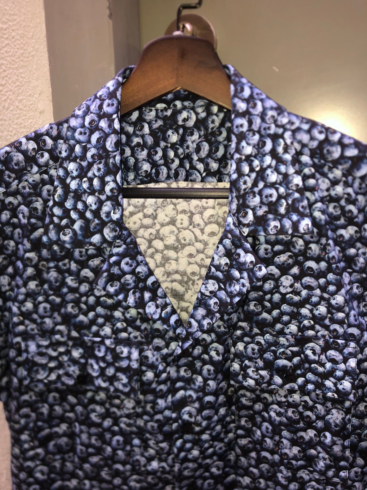 Aloha Short Sleeves Shirt [Tailor-Made] | Blueberry Print Cotton - 企直啲 Stand Tall D