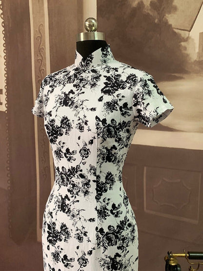 Cheongsam Dress (1960s) | Black rose floral print on white Linen cotton plus lining [ In the Mood for Love 花樣年華 | Historical inspiration ] - 企直啲 Stand Tall D