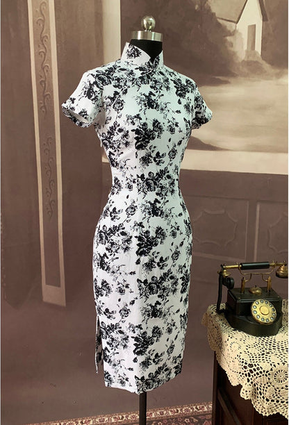 Cheongsam Dress (1960s) | Black rose floral print on white Linen cotton plus lining [ In the Mood for Love 花樣年華 | Historical inspiration ] - 企直啲 Stand Tall D