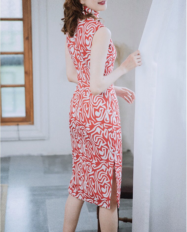 Cheongsam Dress (1960s) | orange red & white squiggly lines printed on Chiffon [ In the Mood for Love 花樣年華 | Historical inspiration ] - 企直啲 Stand Tall D