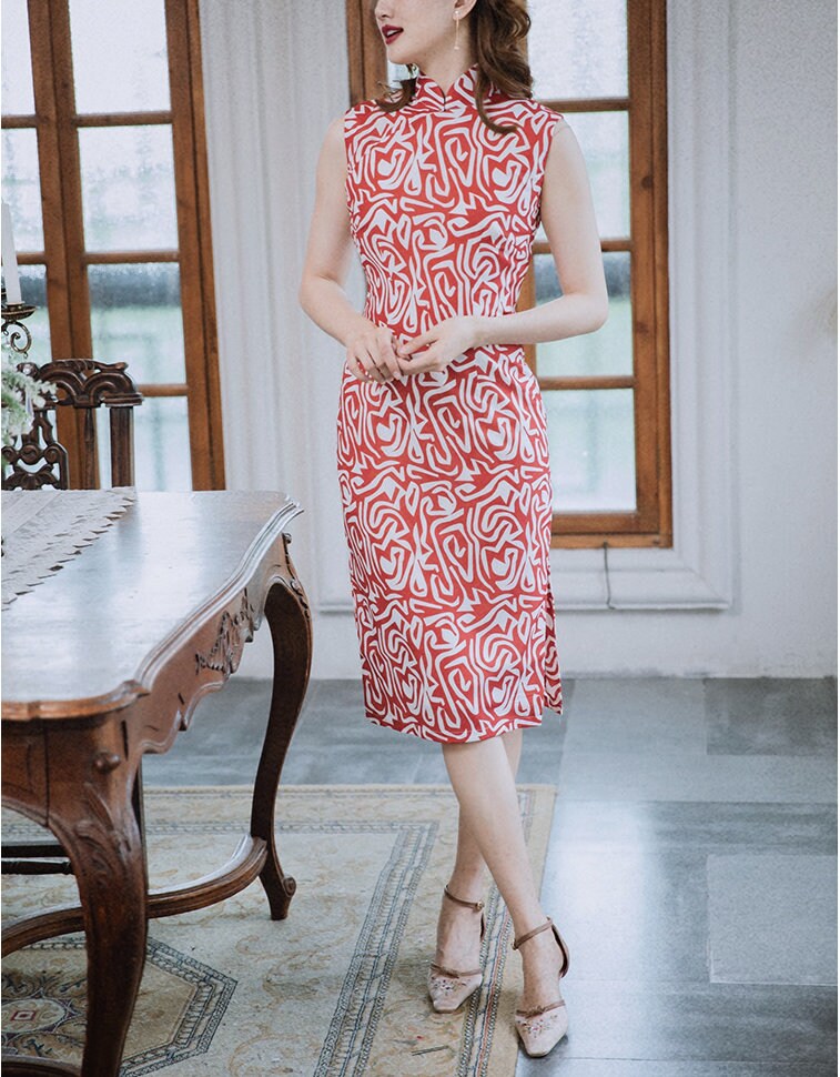 Cheongsam Dress (1960s) | orange red & white squiggly lines printed on Chiffon [ In the Mood for Love 花樣年華 | Historical inspiration ] - 企直啲 Stand Tall D