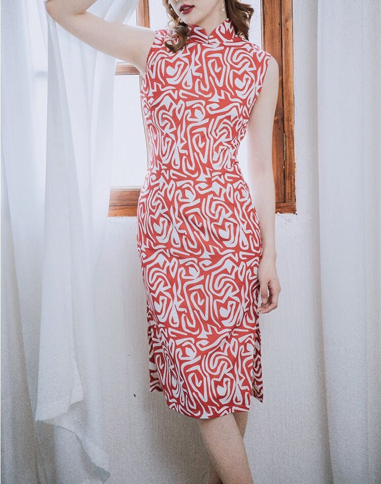 Cheongsam Dress (1960s) | orange red & white squiggly lines printed on Chiffon [ In the Mood for Love 花樣年華 | Historical inspiration ] - 企直啲 Stand Tall D