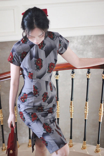 Cheongsam Dress (1960s) | Red flower green gray grey geometric hexagon printed Chiffon [ 香港式 Hong Kong Style Historical inspiration ] - 企直啲 Stand Tall D