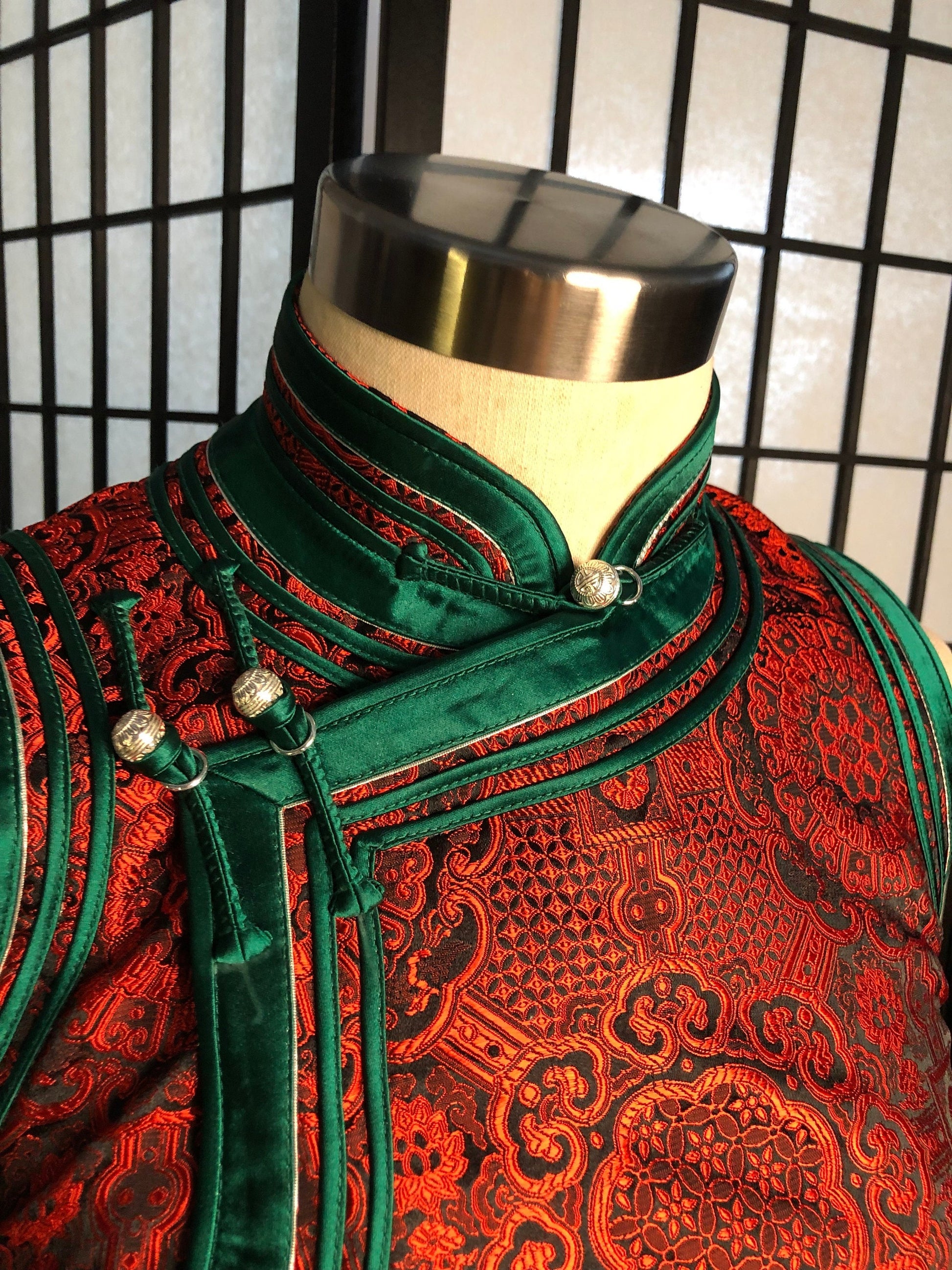 Mongolian Vest [Tailor-Made] | Red jacquard brocade Green triple binding | Embellish Top - 企直啲 Stand Tall D