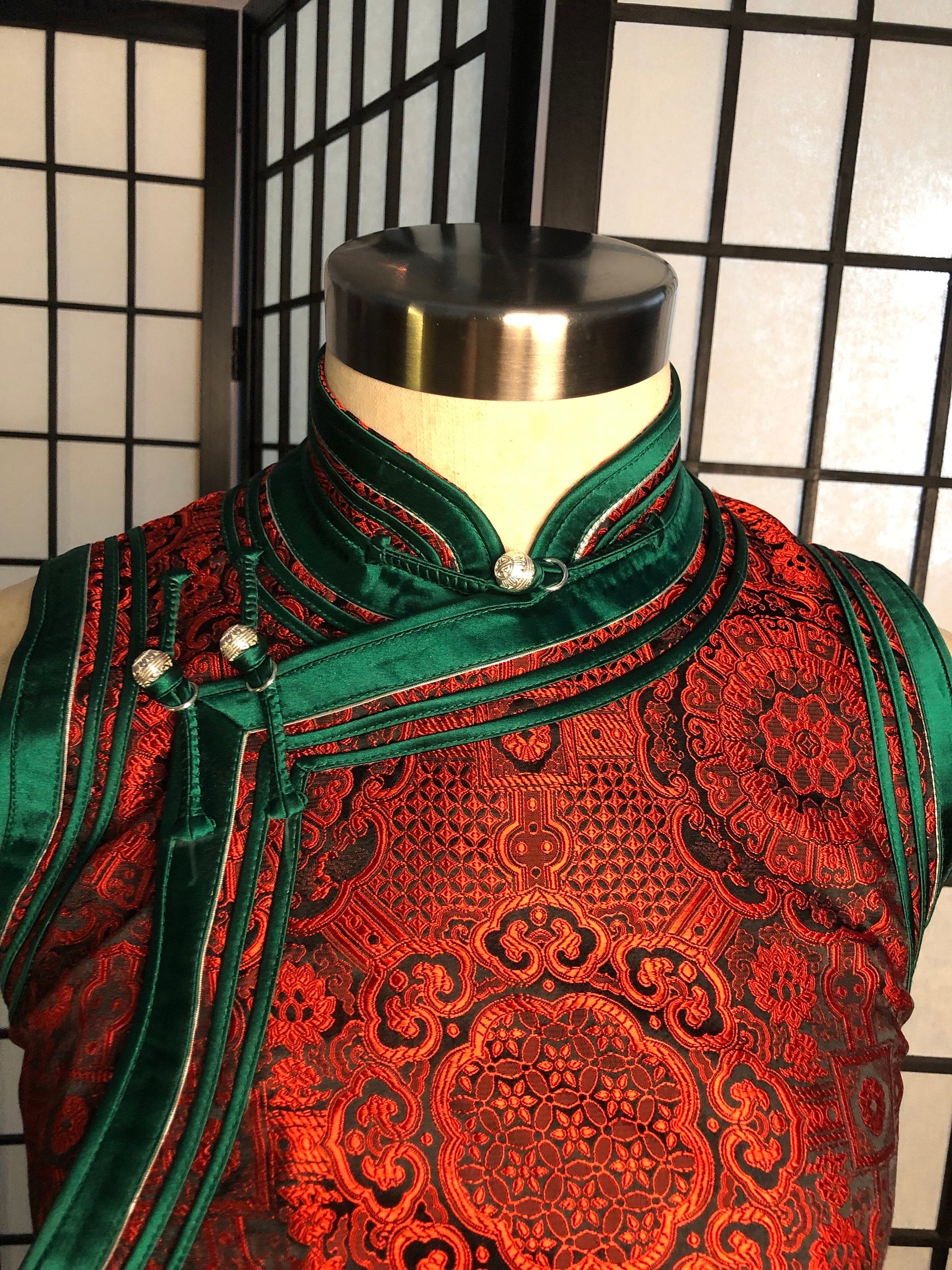 Mongolian Vest [Tailor-Made] | Red jacquard brocade Green triple binding | Embellish Top - 企直啲 Stand Tall D