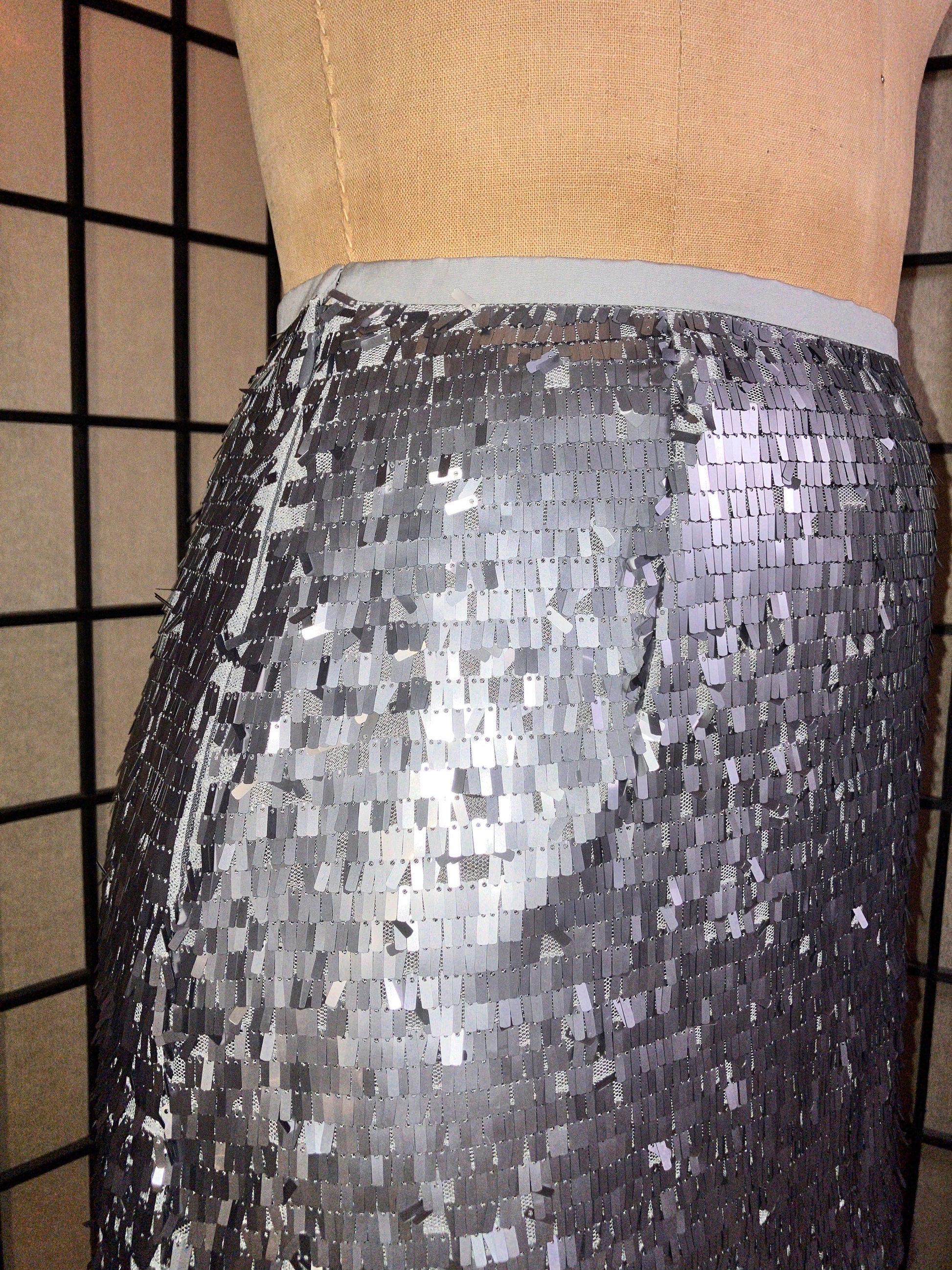 Disco ball Skirt | Silver sequins sparkling [Tailor-Made] | ANY size ,plus size,  custom length waist style cutting a line pencil metallic - 企直啲 Stand Tall D