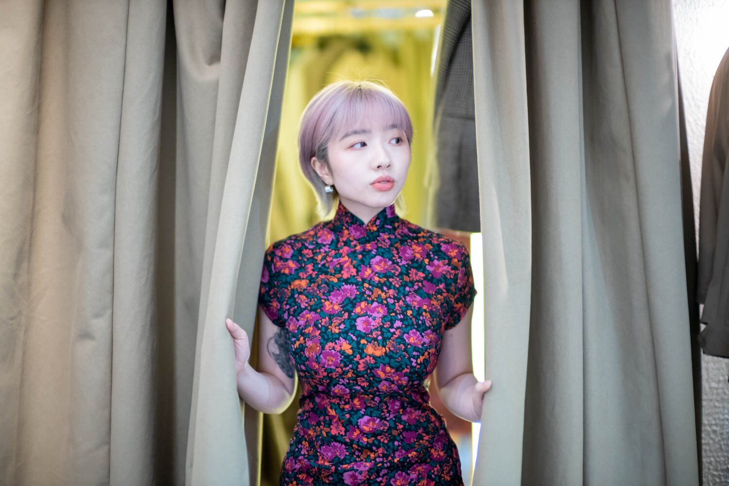 🌺 Magenta Floral Cheongsam - 企直啲 Stand Tall D