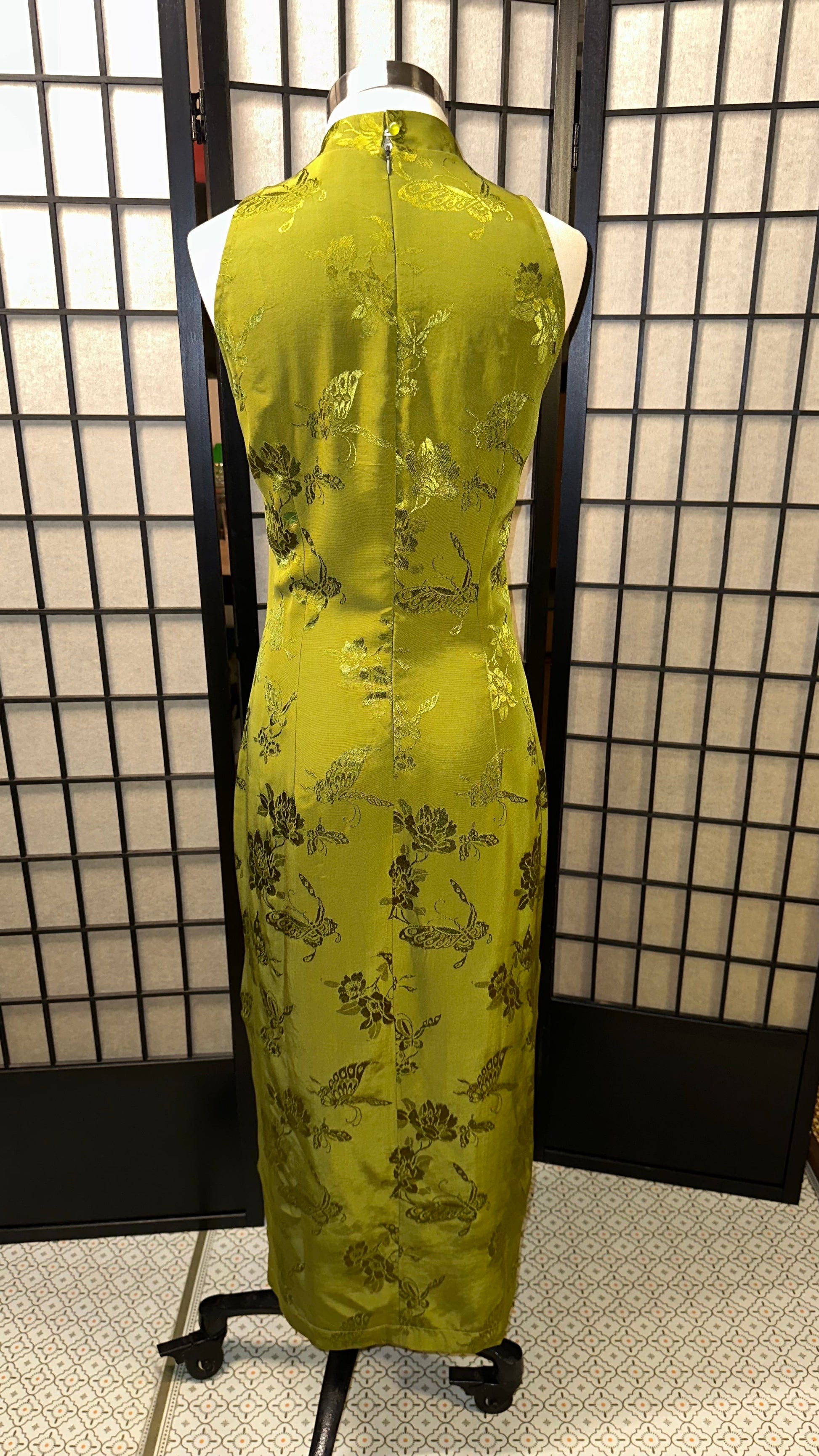 🍵 Matcha Brocade modern Qipao dress - 企直啲 Stand Tall D