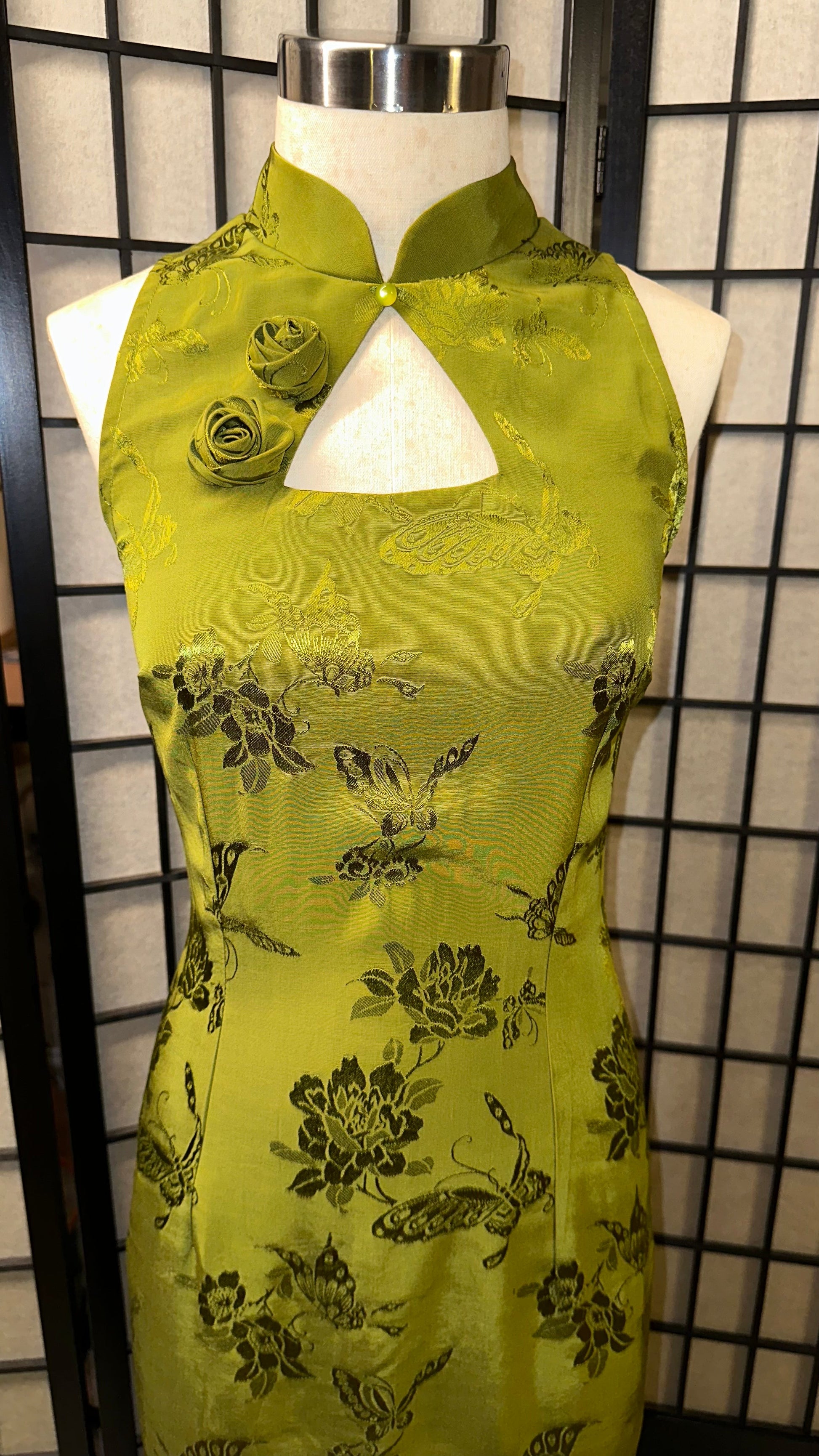 🍵 Matcha Brocade modern Qipao dress - 企直啲 Stand Tall D