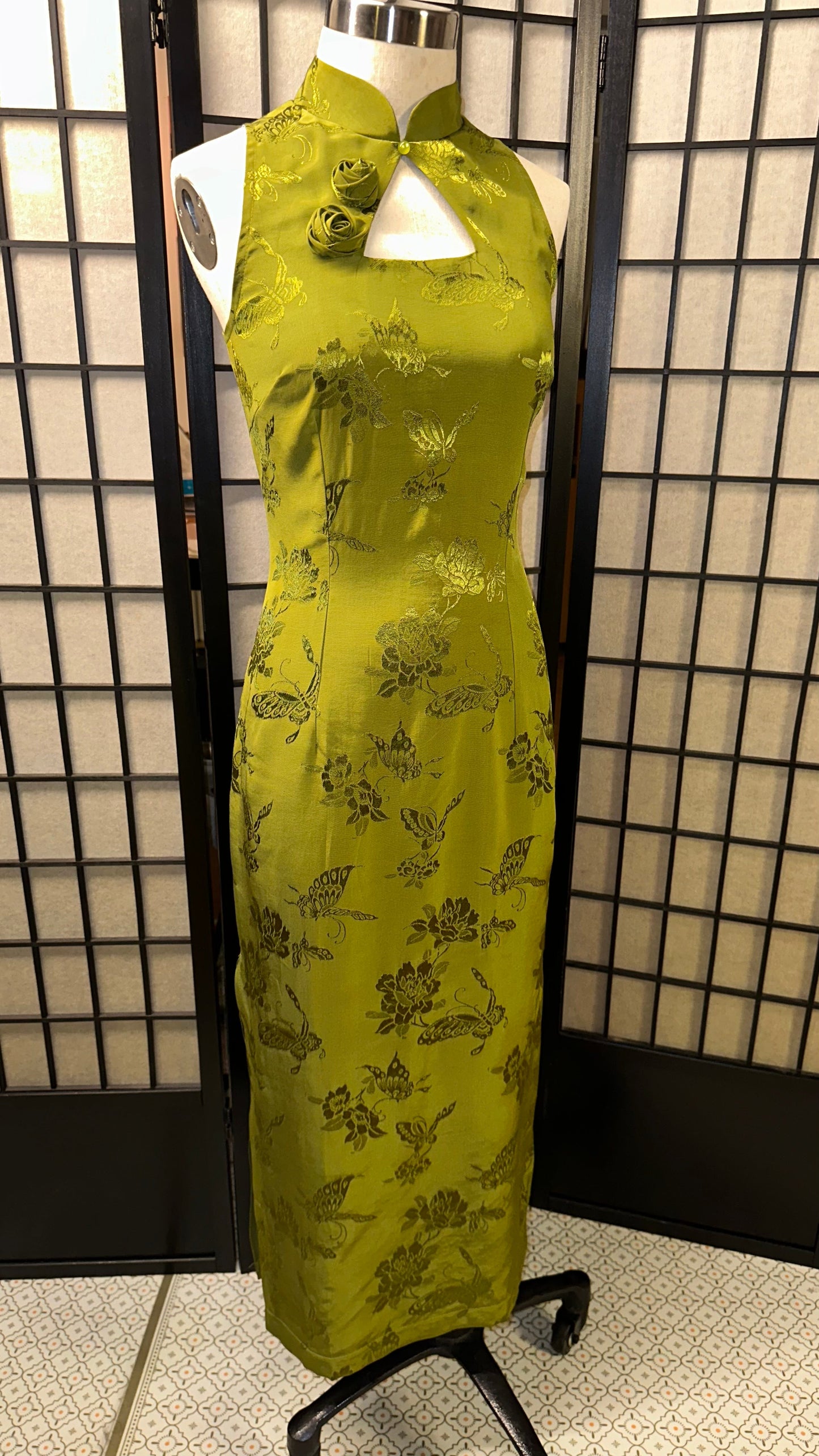 🍵 Matcha Brocade modern Qipao dress - 企直啲 Stand Tall D