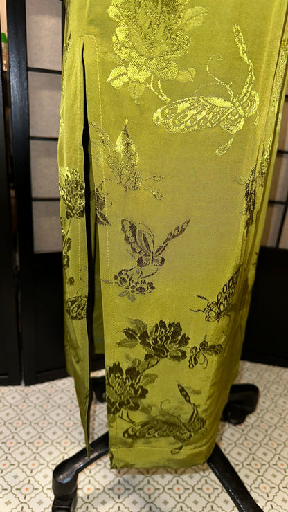 🍵 Matcha Brocade modern Qipao dress - 企直啲 Stand Tall D