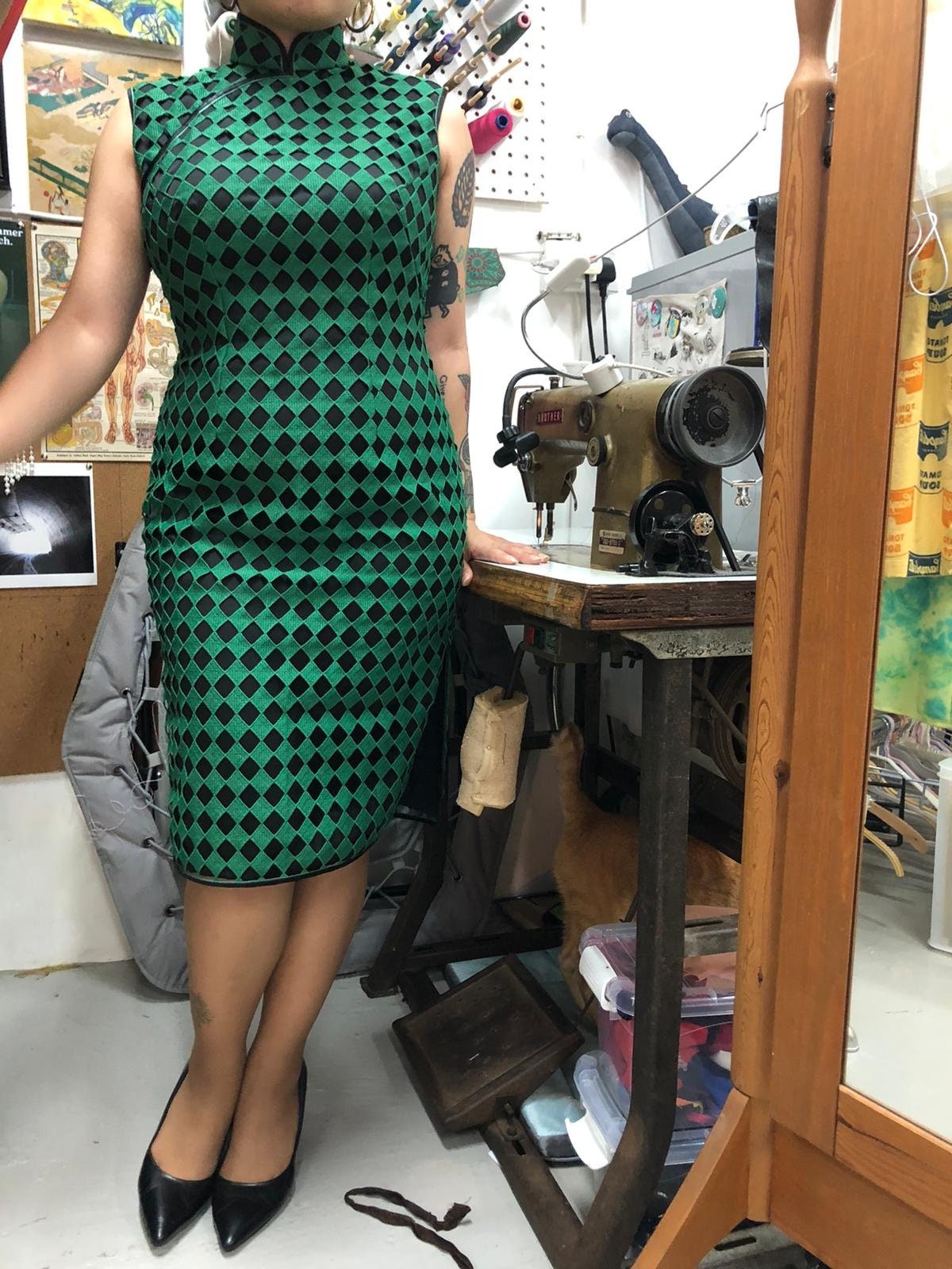 🪡 Traditional Green Checker Lace Double-binded Cheongsam - 企直啲 Stand Tall D