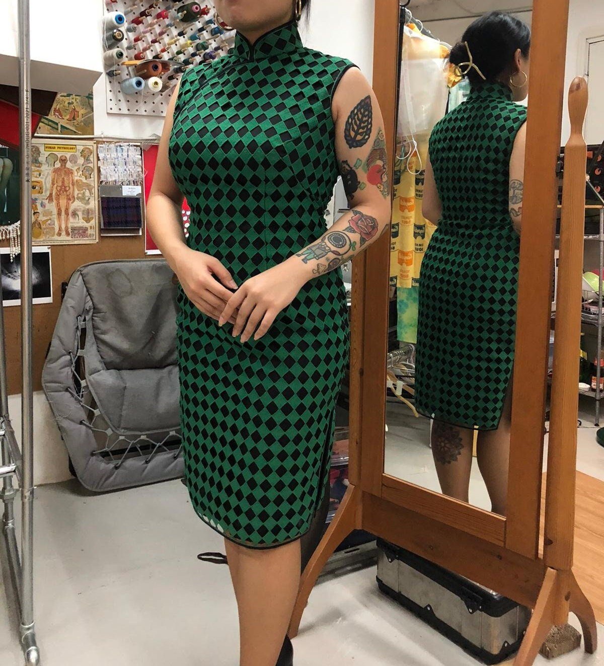 🪡 Traditional Green Checker Lace Double-binded Cheongsam - 企直啲 Stand Tall D